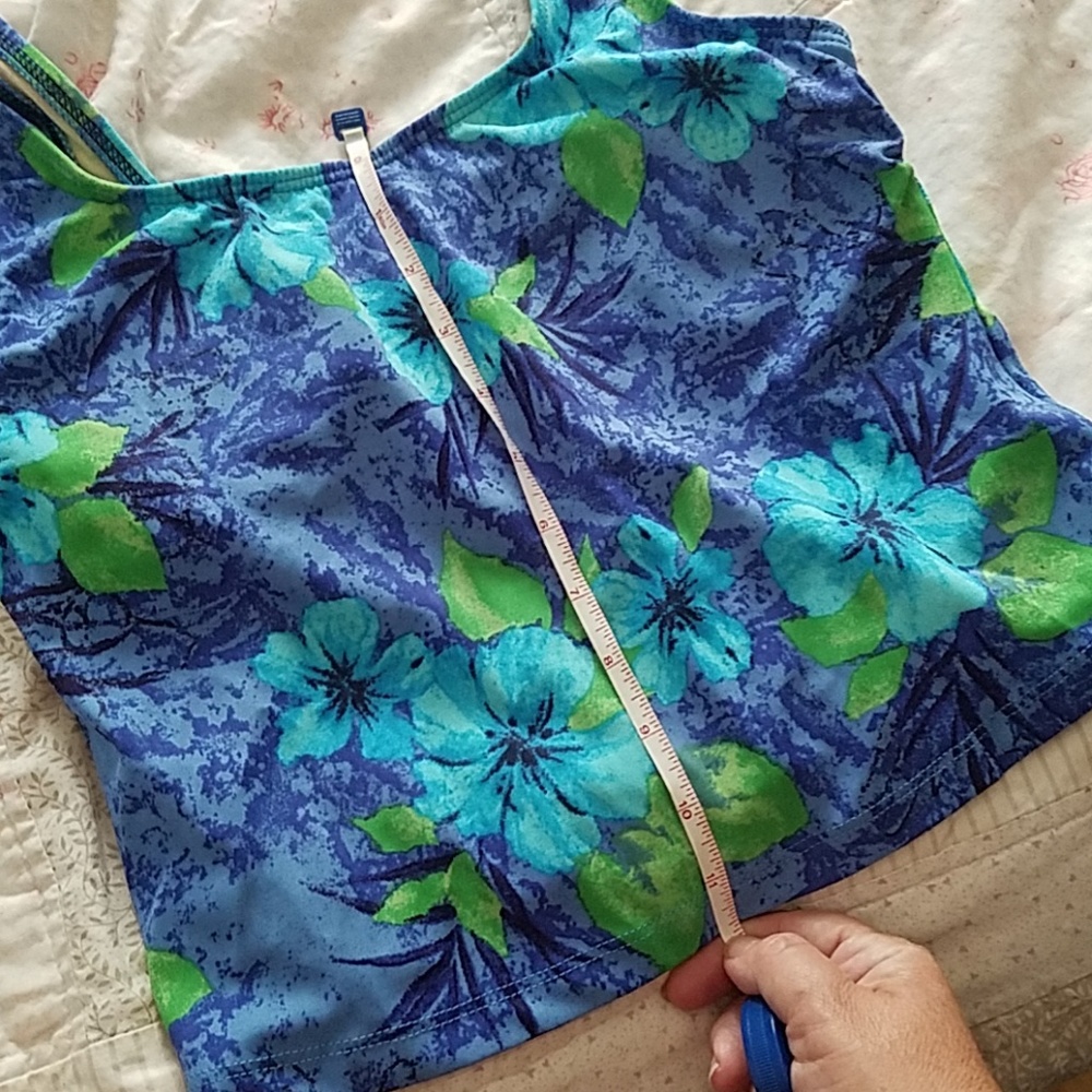 Swim suit - Picture 5 of 8